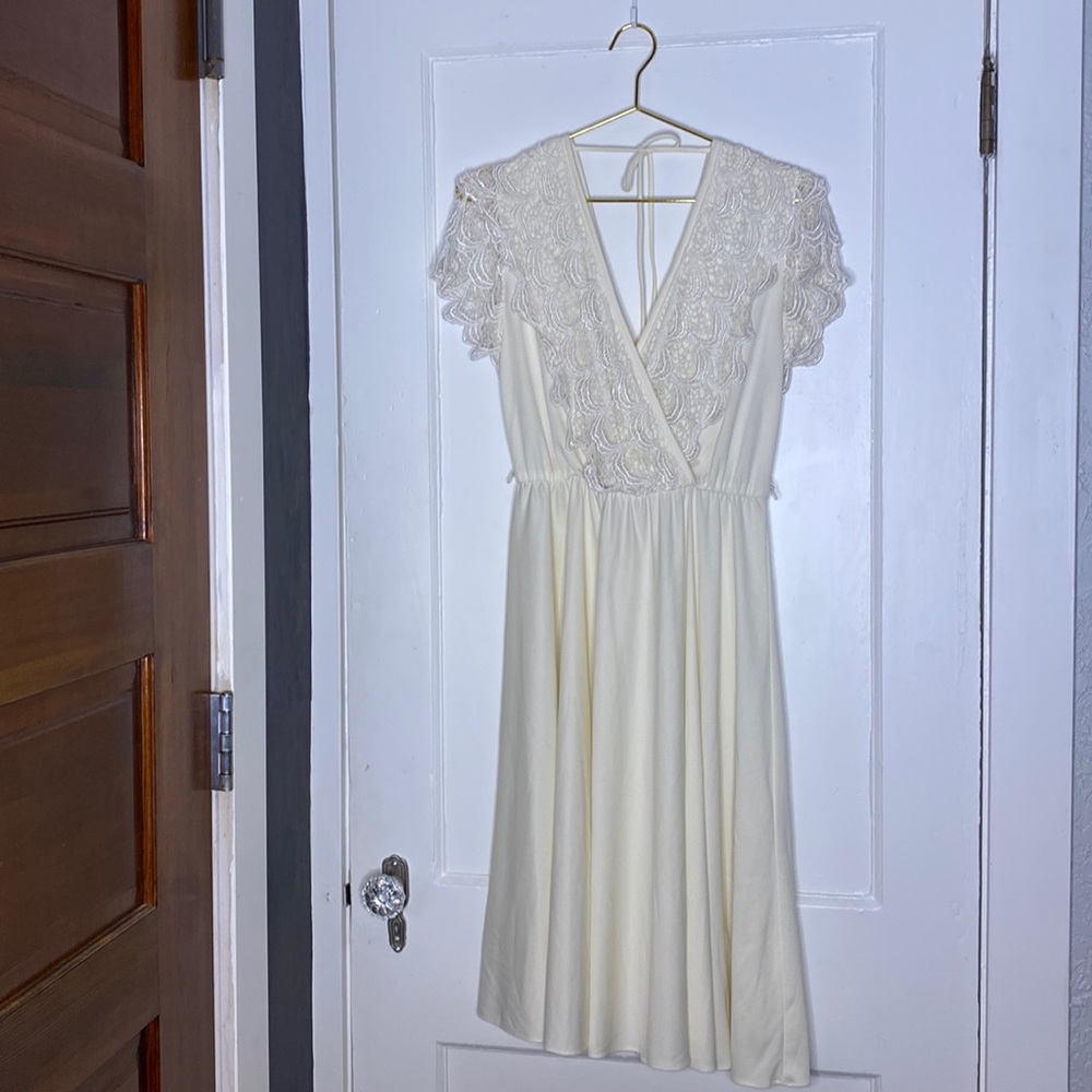 Vintage 70’s Crochet Cap Sleeve Cream White A-Line Dress